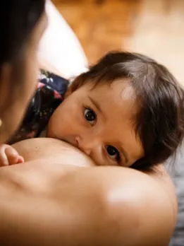 breastfeeding 2 - unsplash (1)