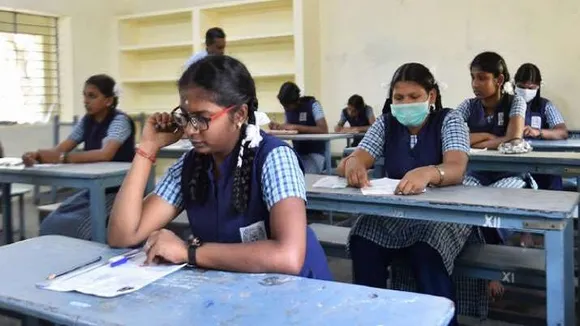 பள்ளி, கல்லூரிகளுக்கு நாளை விடுமுறை : தமிழக அரசு