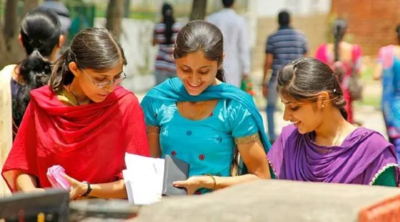 SSC CHSL, MTS Exams; எஸ்.எஸ்.சி தேர்வுகளை தமிழில் எழுதலாம் – மத்திய அரசு அனுமதி