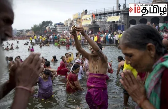 காலையில் தர்ப்பணம்... 6 பேருக்கு அன்னதானம்... ஆடி அமாவாசை நடைமுறைகள் என்ன?