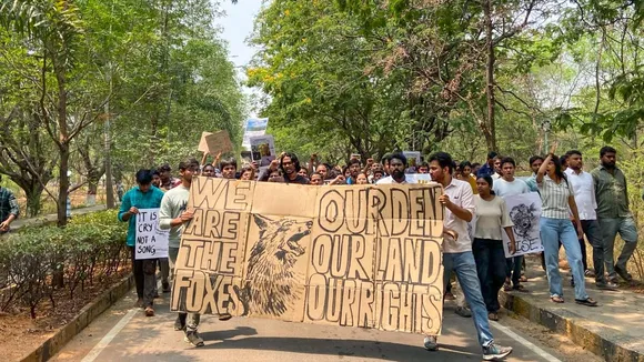 University of Hyderabad students announce indefinite protest, to boycott  classes over Kancha Gachibowli land dispute: All you need to know -  Hyderabad News | India Today