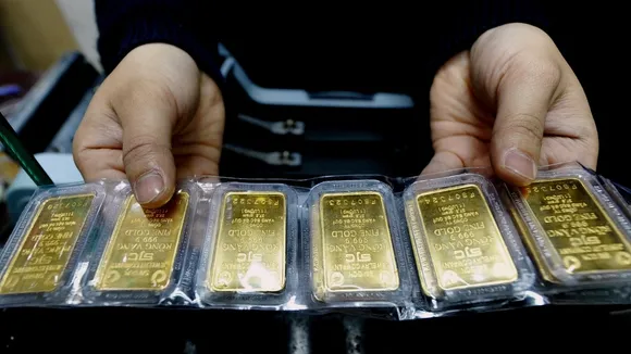 Vietnam's Central Bank to Auction 17,000 Taels of Gold to Stabilize Market