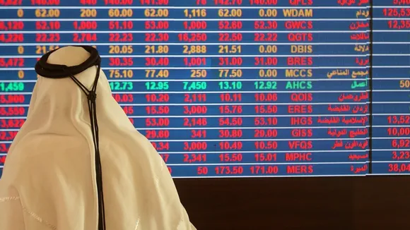 Gulf Stock Markets Decline as US Interest Rate Cut Expectations Recede