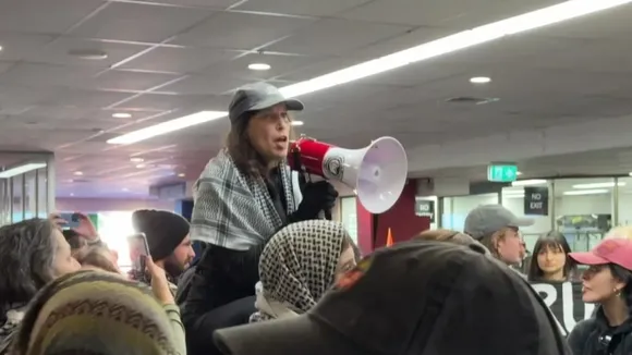 Pro-Palestine Protesters Disrupt Labor Party Conference in Melbourne