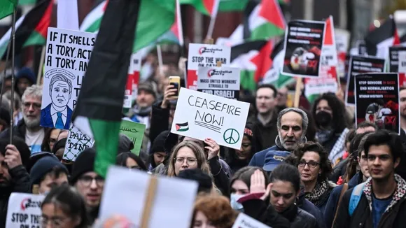 Pro-Palestine Rally in Lisbon Denounces Israeli Atrocities in Gaza
