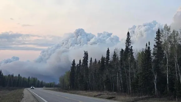 Residents of Cranberry Portage, Manitoba, Return Home After Wildfire Evacuation