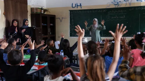 Gazans Restart Learning in Tent Schools Amid 7-Month War