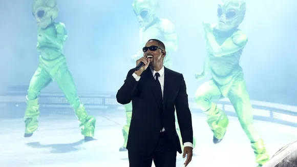 Will Smith Stages Comeback at Coachella with Surprise 'Men in Black' Performance