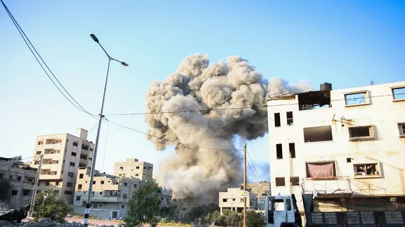 Israeli Airstrike Kills 3, Injures 3 in Northern Gaza House
