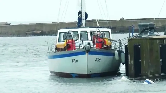 Uruguayan Navy Rescues South African Sailboat 400 km Off Punta del Este