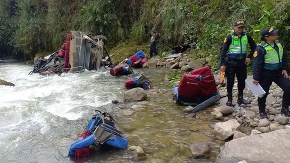 Peru Bus Crash in Cajamarca Kills at Least 25, Injures Over a Dozen