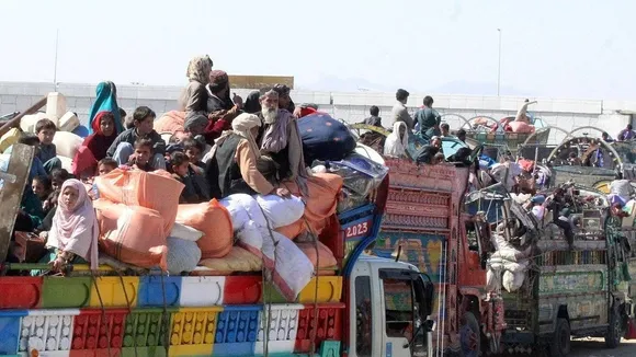 Afghanistan Receives 559 Expelled Migrants from Pakistan Amid Border Tensions