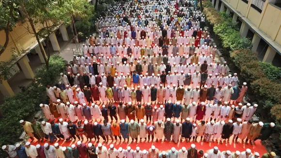 Thousands Pray for Rain in Bangladesh Amid Scorching Heatwave