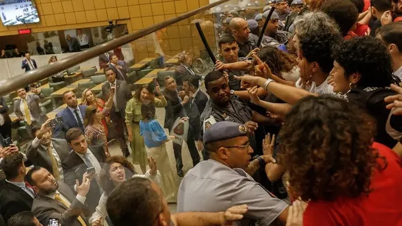 São Paulo Court Suspends Sabesp Privatization Vote