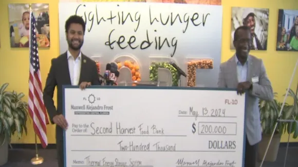 Congressman Frost Delivers $200K to Food Bank for Energy-Saving System