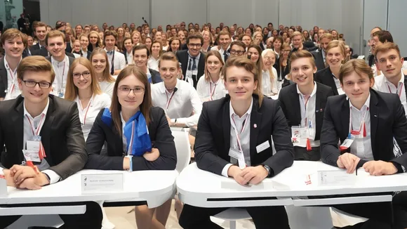 Polish Team Secures Runner-Up Position at World Negotiation Championships