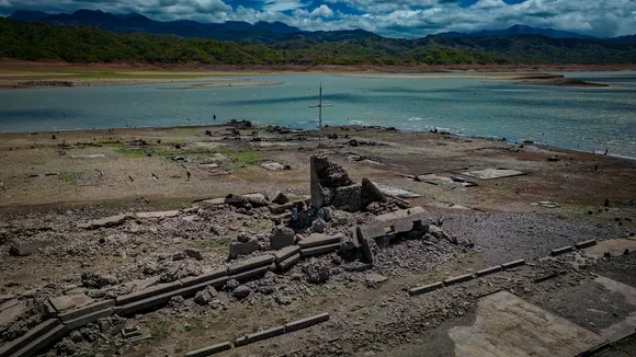 300-Year-Old Submerged Town Resurfaces in Philippines Amid Drought