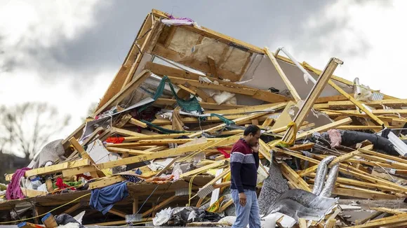 Tornado Devastates Suburban Omaha, Injuring Several and Damaging Hundreds of Homes