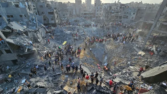 Israeli Airstrike Devastates Jabalya Refugee Camp in Gaza