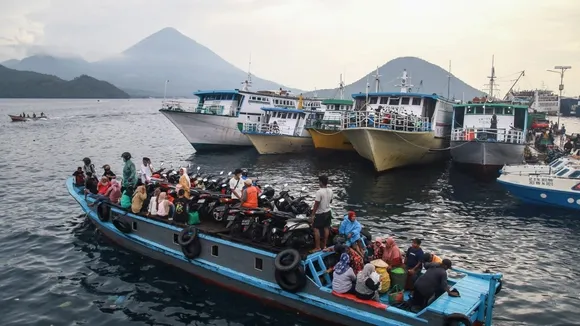 Survivor of Overloaded Boat Sinking in Central African Republic Shares Harrowing Experience