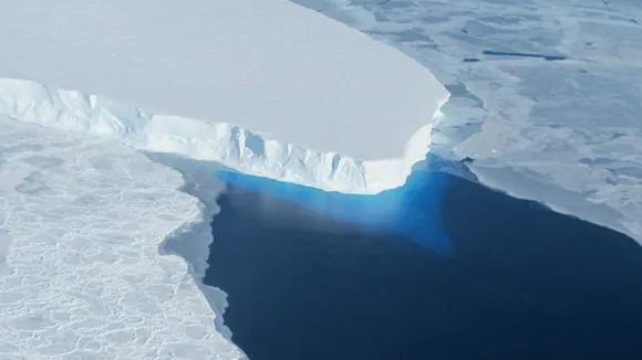 Thwaites Glacier's Rapid Melting Threatens Global Sea Levels