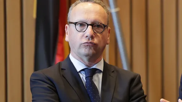 Nordrhein-Westfalen's Justice Minister Pushes for Stricter Regulations to Limit Political Influence on State Prosecutors