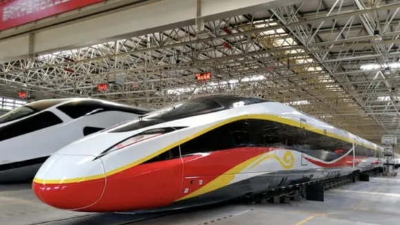 China Unveils CR450 Bullet Train with Speeds up to 400 km/h