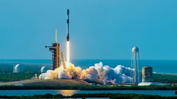 SpaceX Falcon 9 Rocket Launch Dazzles Costa Rica