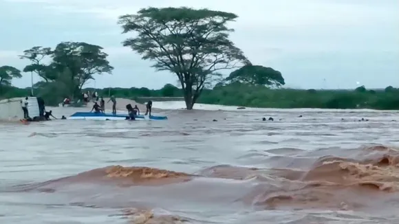 Boat Carrying Flood Victims Capsizes in Kenya, Leaving 23 Rescued and Others Missing