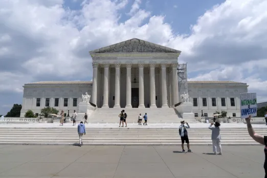 Supreme Court Narrows Scope of Federal Obstruction Law, Impacting Capitol Riot Cases