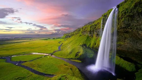 PLAY Relaunches Brussels-Reykjavík Route with €69 Fares
