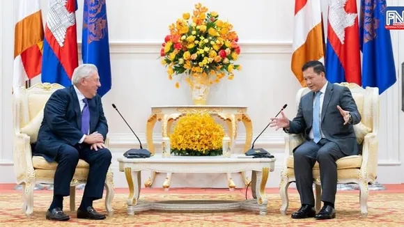 Cambodian PM Meets John C. Maxwell to Discuss Soft Skills Training