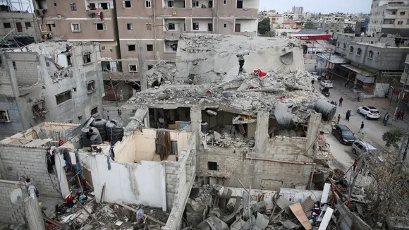 Israeli Airstrike Kills 10-Year-Old Girl in Gaza, Targeting Residential Area