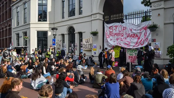 Pro-Palestinian Protest at Utrecht University Prompts Library Closure and Police Presence