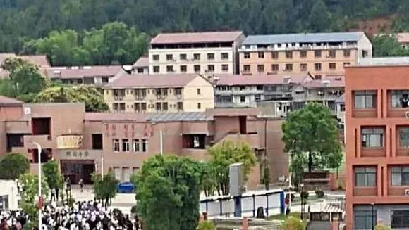 Knife Attack at Primary School in China Leaves 2 Dead, 10 Injured