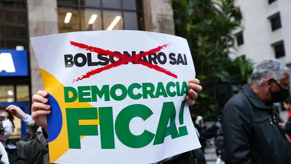 Bernie Sanders Claims Efforts to Prevent Bolsonaro's Coup in Brazil's 2022 Election