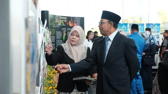 Brunei Minister Urges Action on Plastic Pollution for Earth Day 2024