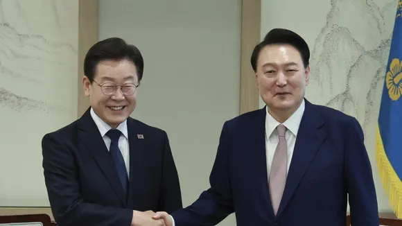 South Korea's President Yoon Meets Opposition Leader Lee Amid Calls for Bipartisan Cooperation