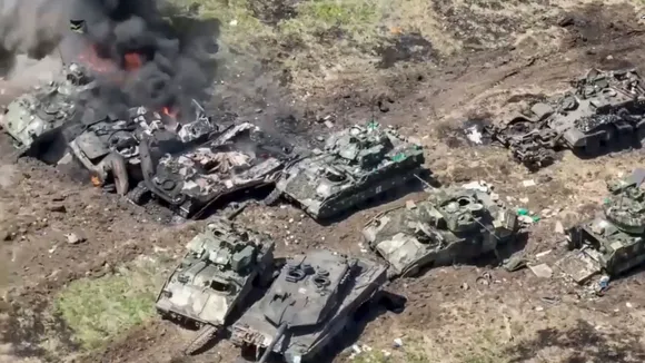 German Leopard Tank Destroyed in Avdiivka, Ukraine Undergoing Repairs