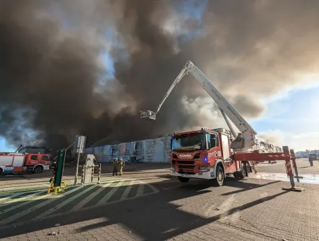 Massive Fire Engulfs Warsaw's Marywilska Shopping Complex
