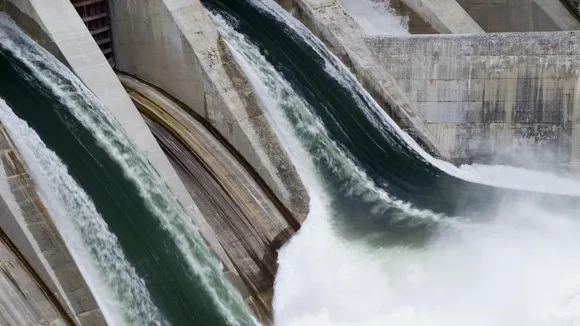 Romania and Serbia Consider Equal Partnership for Danube Hydropower Plant Amid Environmental Concerns