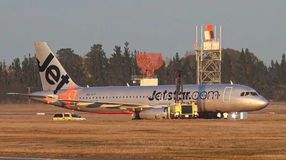 Jetstar Flight JQ225 Veers Off Runway at Christchurch Airport Due to Steering Issue