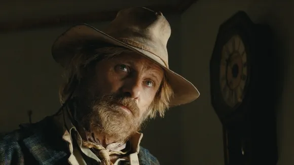 Viggo Mortensen Reuses Andúril Sword in New Western Film