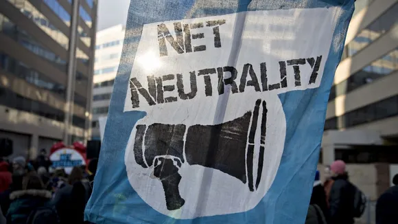 FCC Votes Along Party Lines to Restore Obama-Era Net Neutrality Rules