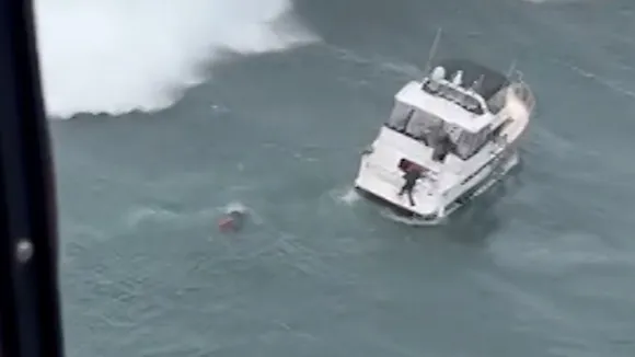 Man and Two Dogs Rescued from Sinking Boat off Oregon Coast