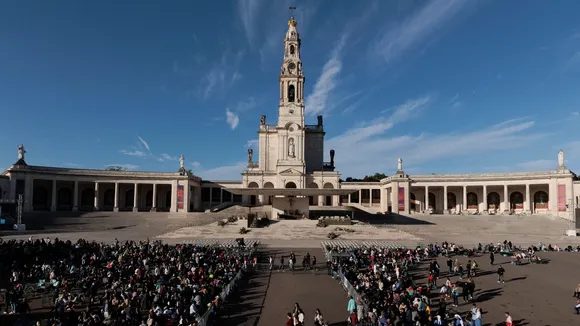 Thousands Gather at Fatima Shrine to Pray for Peace Amid Global Conflicts