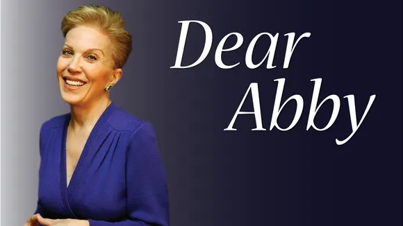 Dear Abby Responds to Complaint About Dog-Loving Women on Dating Sites