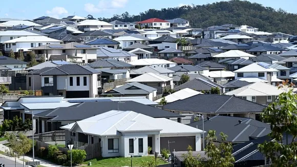 Shifting Lending Market Prompts 21% of Australian Homeowners to Sell