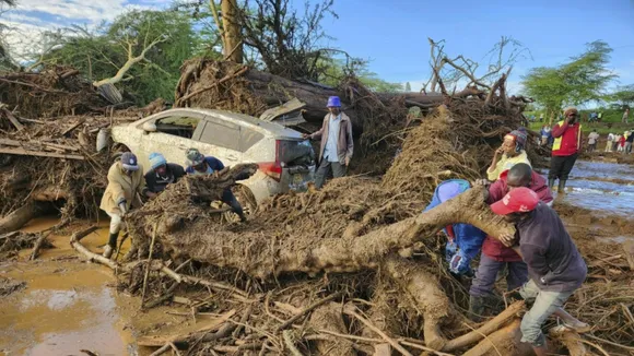 Kenya Rift Valley Floods and Dam Burst Kill at Least 71, Injure 110