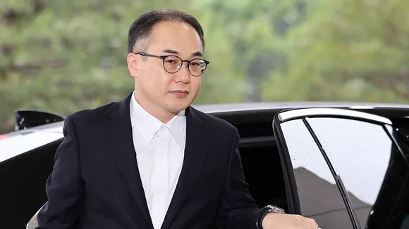 South Korea's Prosecutor General Defends Reshuffle Amid Luxury Handbag Scandal